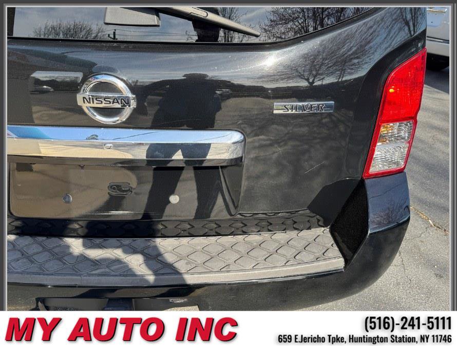Used 2011 Nissan Pathfinder Silver w/ Protection Pkg AWD/4WD image 38