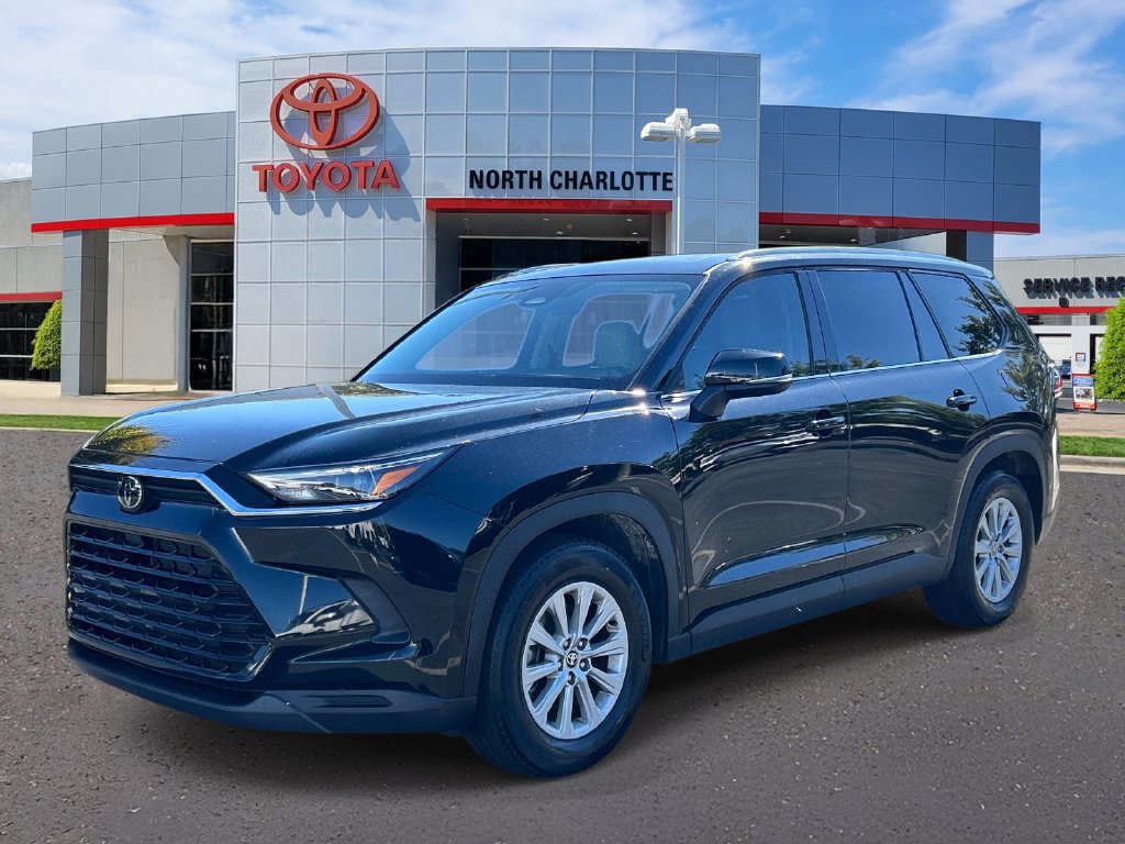 Used 2024 Toyota Grand Highlander FWD image 4