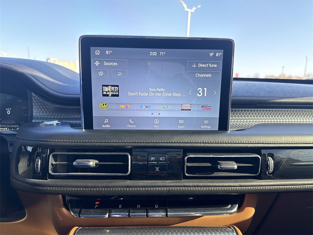 Used 2020 Lincoln Aviator Black Label w/ Class IV Trailer Tow Package image 12