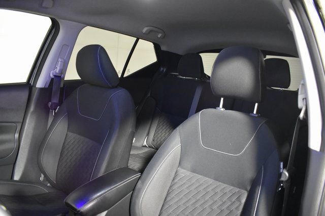 Used 2021 Nissan Kicks SV image 10