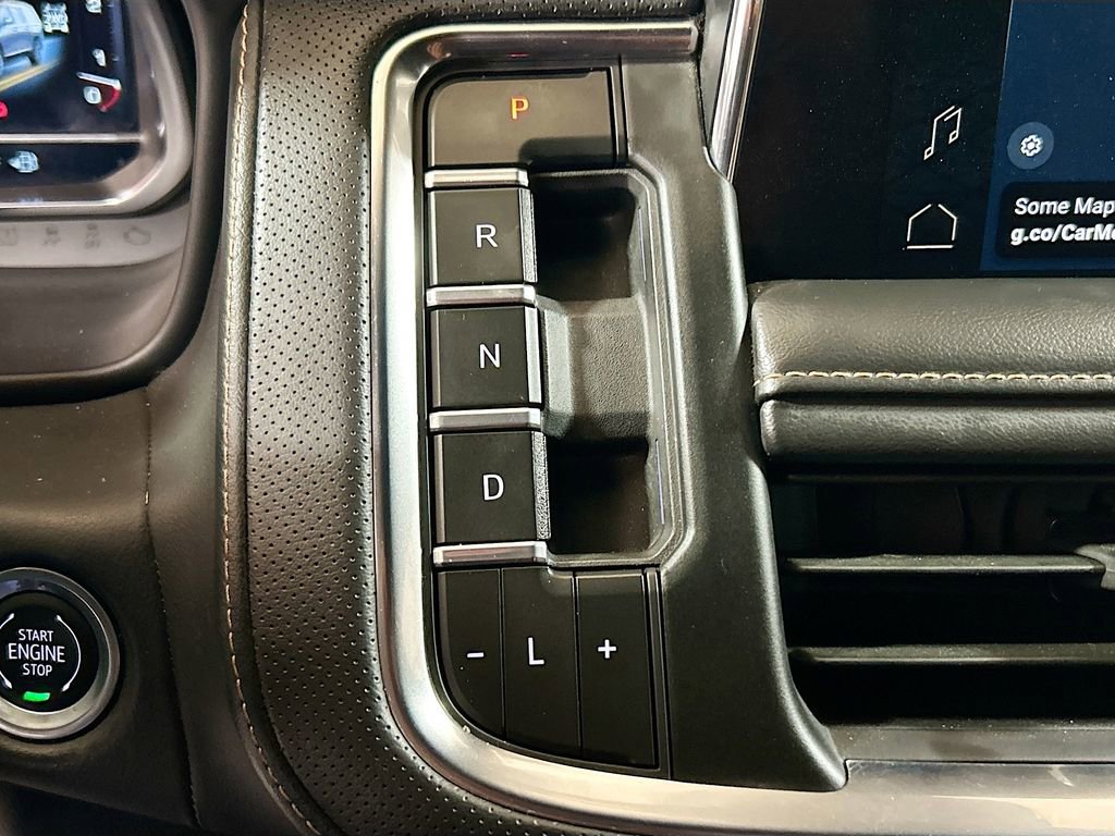 Used 2024 GMC Yukon AT4 w/ AT4 Premium Package AWD/4WD image 14