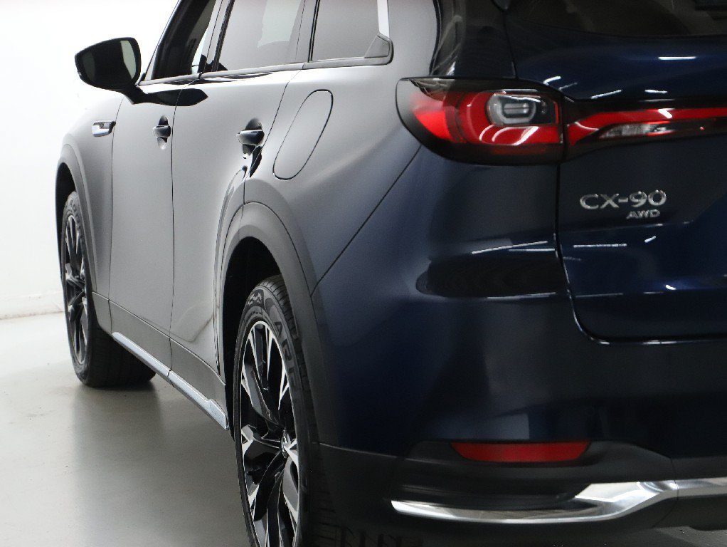 Used 2024 MAZDA CX-90 Plug-In Hybrid w/ Premium Plus AWD/4WD image 46