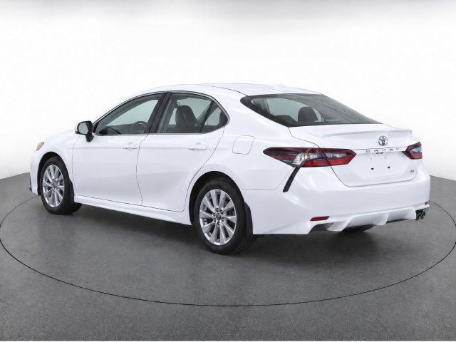 Used 2026 Toyota Camry SE FWD image 3