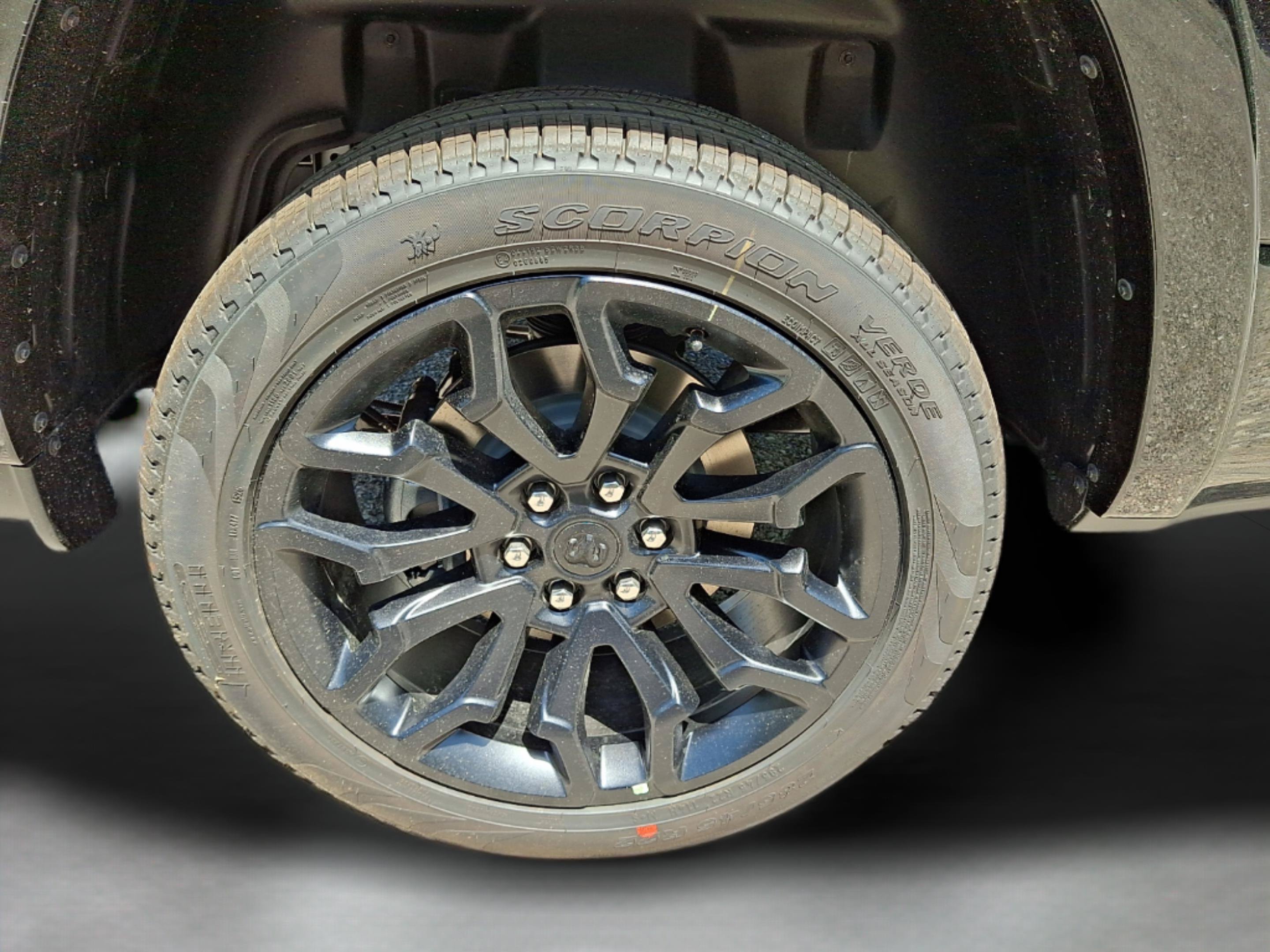 New 2026 RAM 1500 Limited AWD/4WD image 18