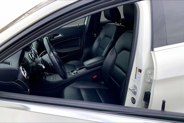 Used 2015 Mercedes-Benz GLA 250 4MATIC image 17