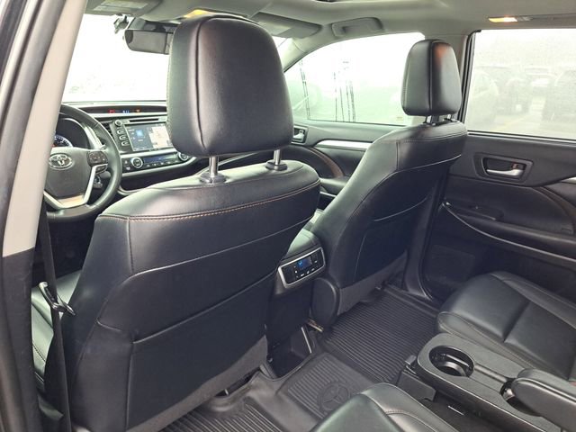 Used 2019 Toyota Highlander XLE AWD/4WD image 21