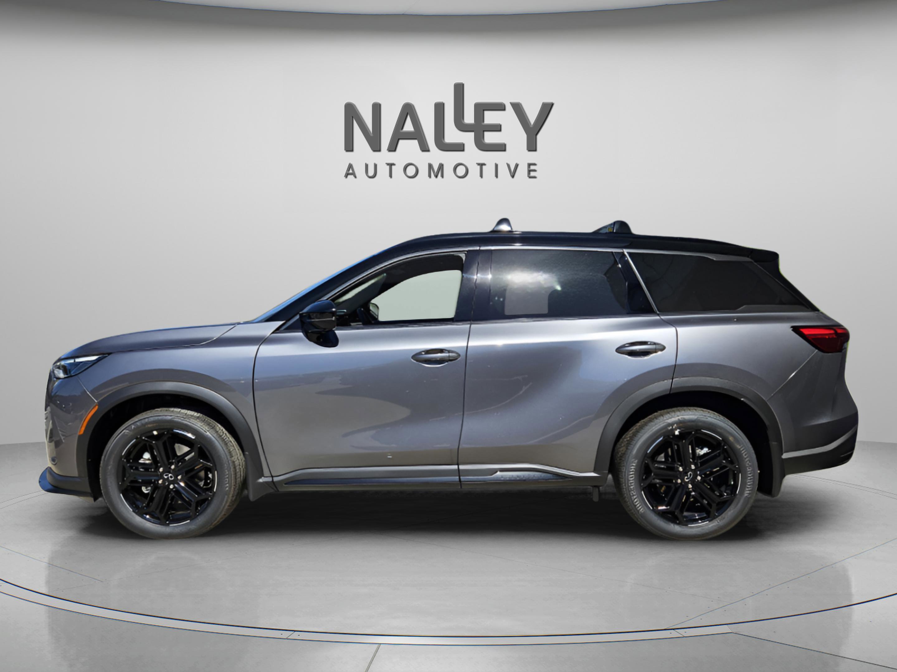 New 2026 INFINITI QX60 Luxe w/ Dark Cargo Package image 4