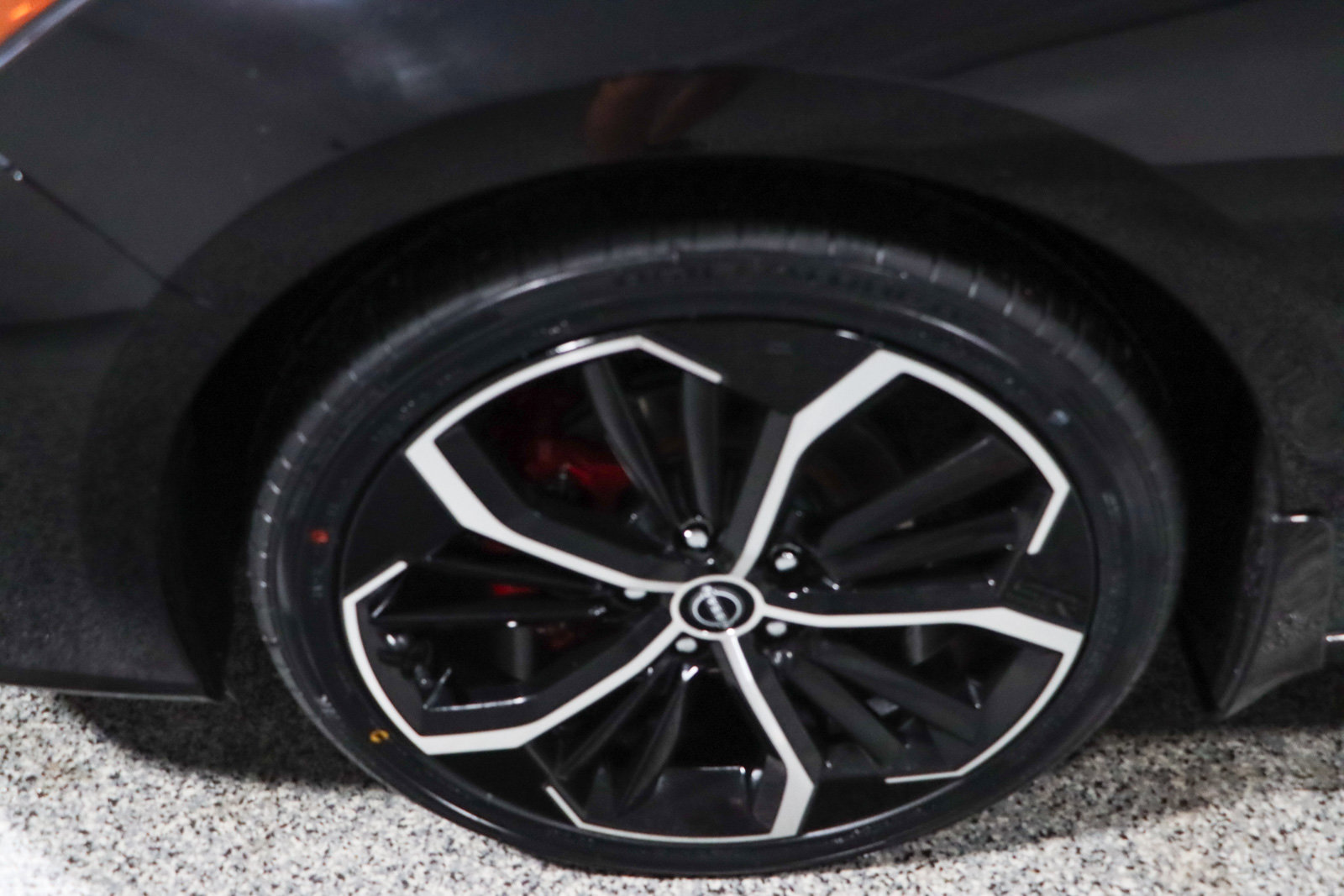 Used 2023 Nissan Altima 2.5 SR FWD image 11