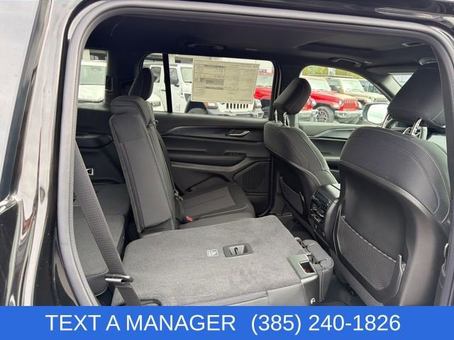 New 2026 Jeep Grand Cherokee L Laredo image 15