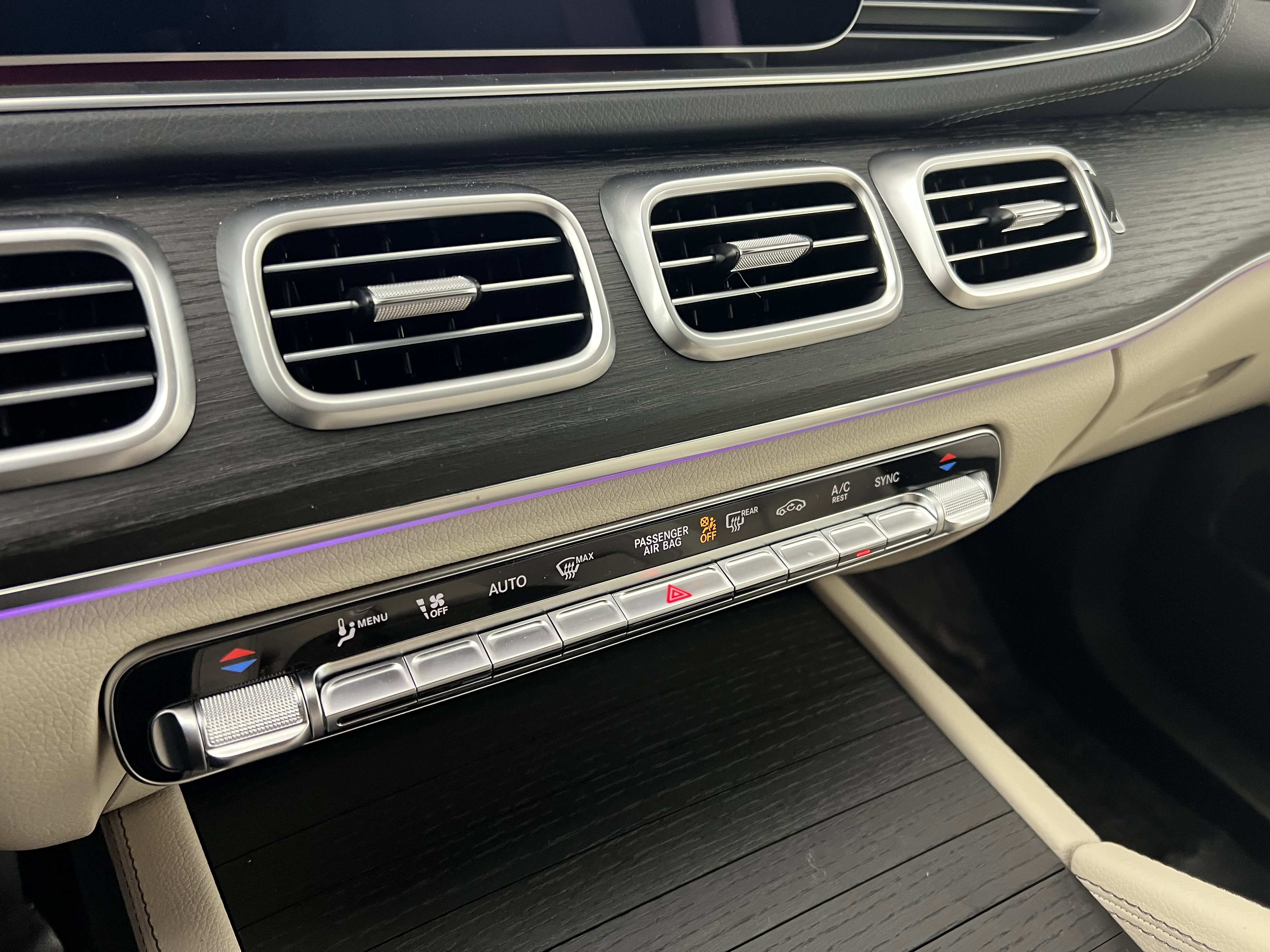 New 2026 Mercedes-Benz GLE 450 4MATIC Coupe image 32