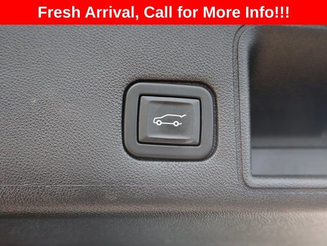 Certified 2022 GMC Terrain AT4 w/ Infotainment Package II AWD/4WD image 15
