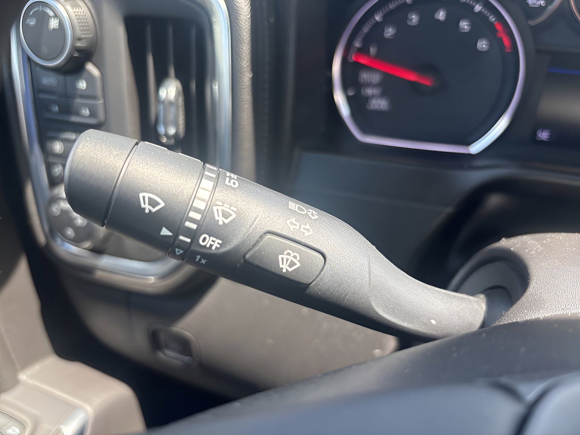 Used 2019 Chevrolet Silverado 1500 LT Trail Boss AWD/4WD image 23