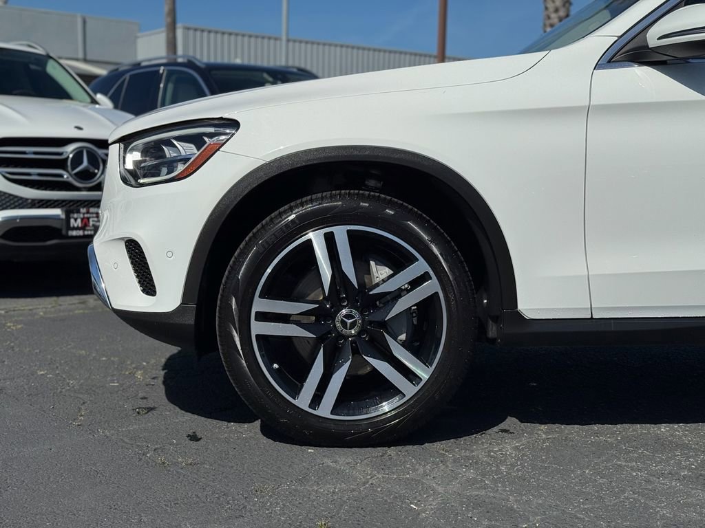 Used 2021 Mercedes-Benz GLC 300 image 5