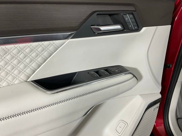 Used 2024 GMC Acadia Denali image 30