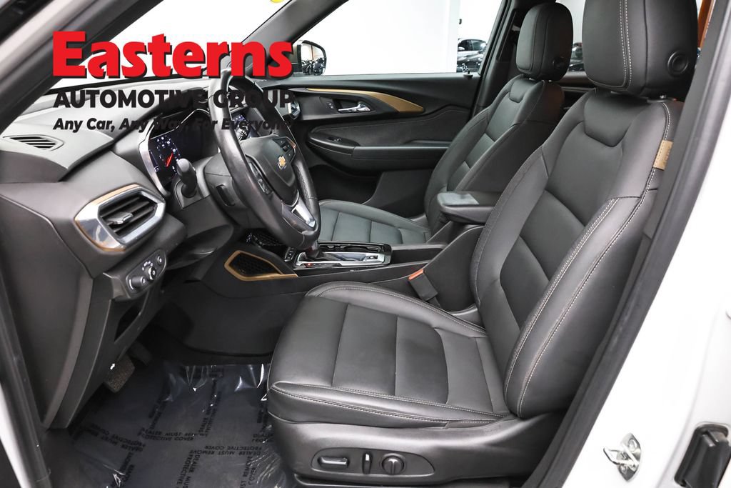 Used 2021 Chevrolet TrailBlazer ACTIV w/ Driver Confidence Package AWD/4WD image 14