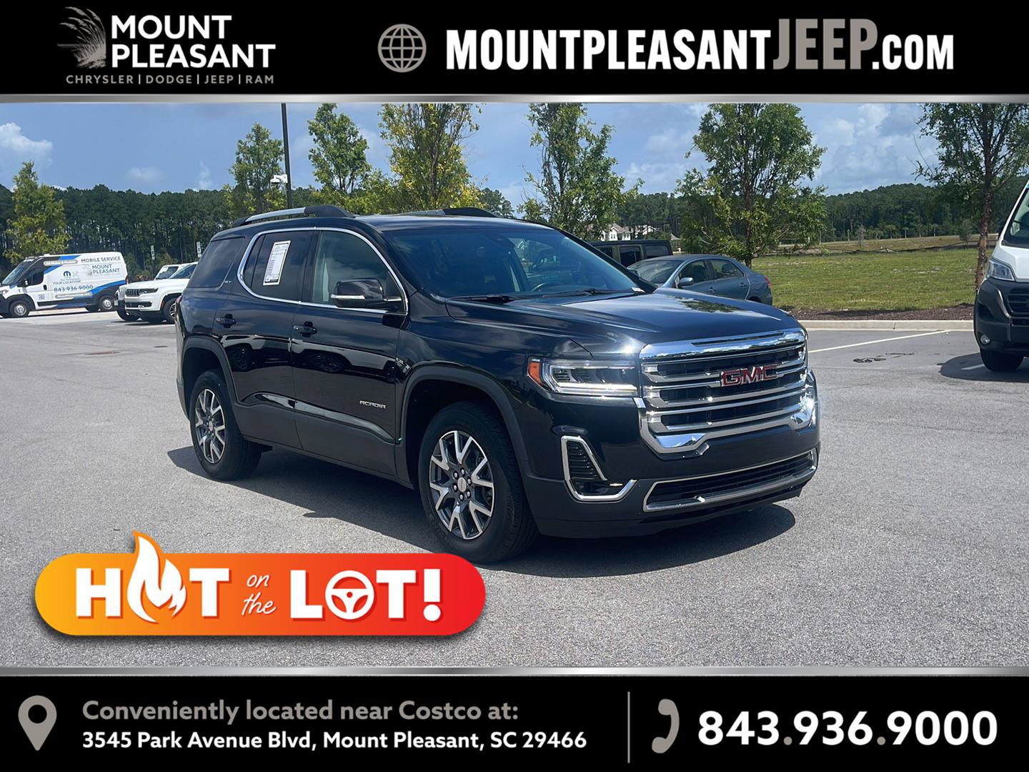 Used 2023 GMC Acadia SLT AWD/4WD image 1