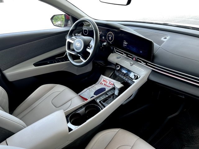 Used 2024 Hyundai Elantra Limited image 27