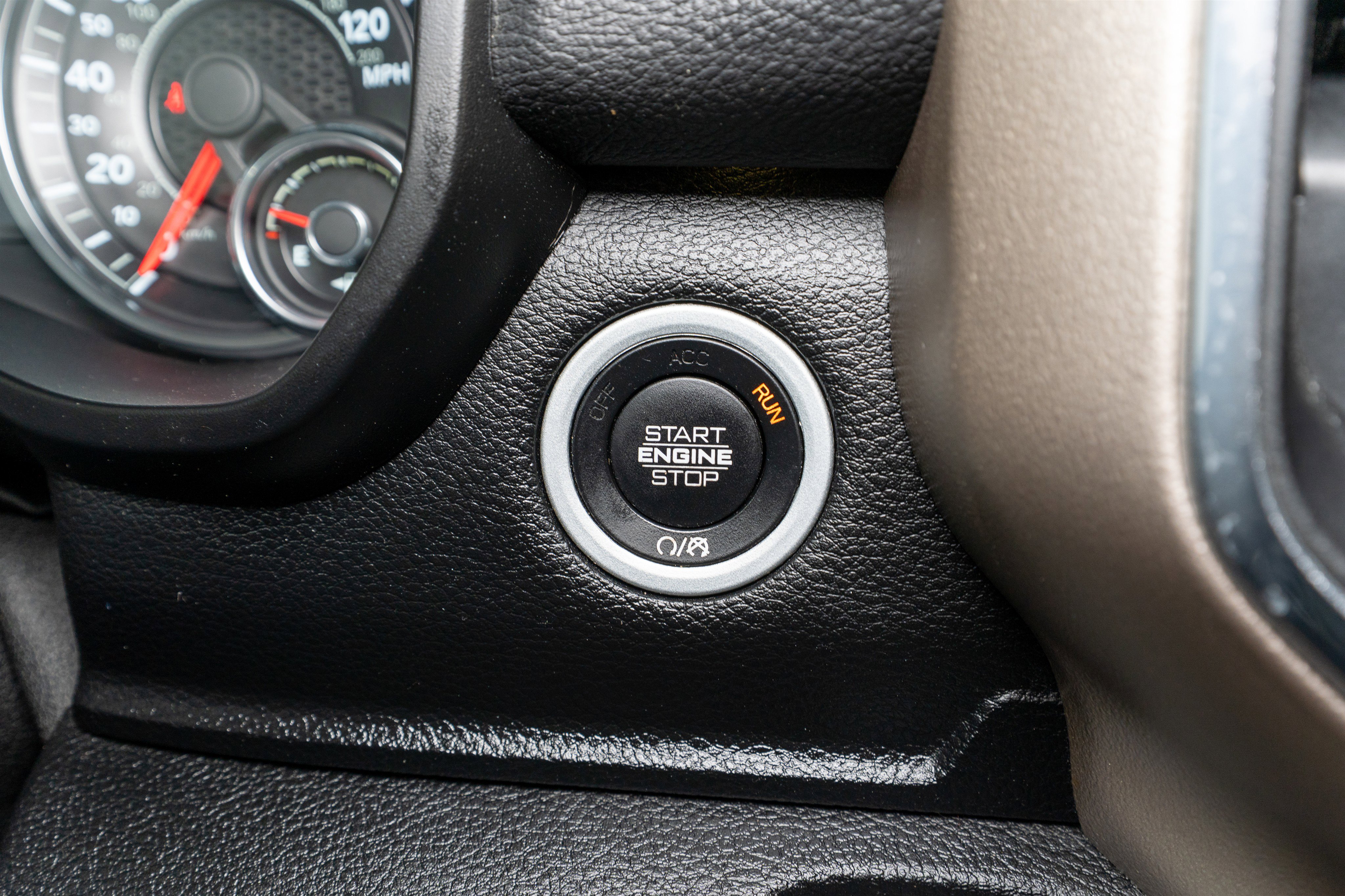 Used 2019 RAM 1500 Laramie AWD/4WD image 28