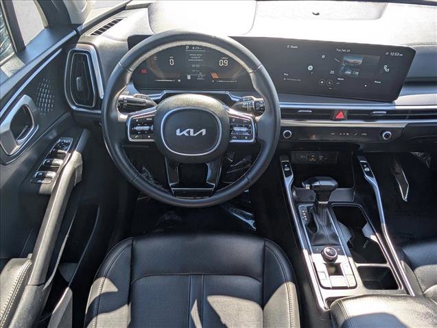 Used 2024 Kia Sorento S image 15