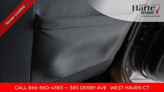 Used 2023 Nissan Rogue SV image 39