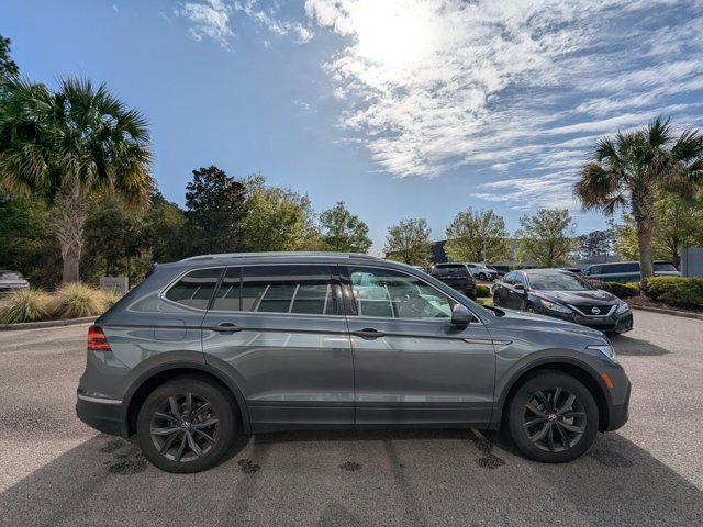 Used 2022 Volkswagen Tiguan SE image 4