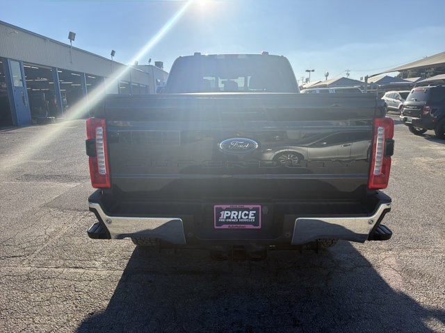 Used 2024 Ford F250 Lariat w/ Chrome Package AWD/4WD image 4