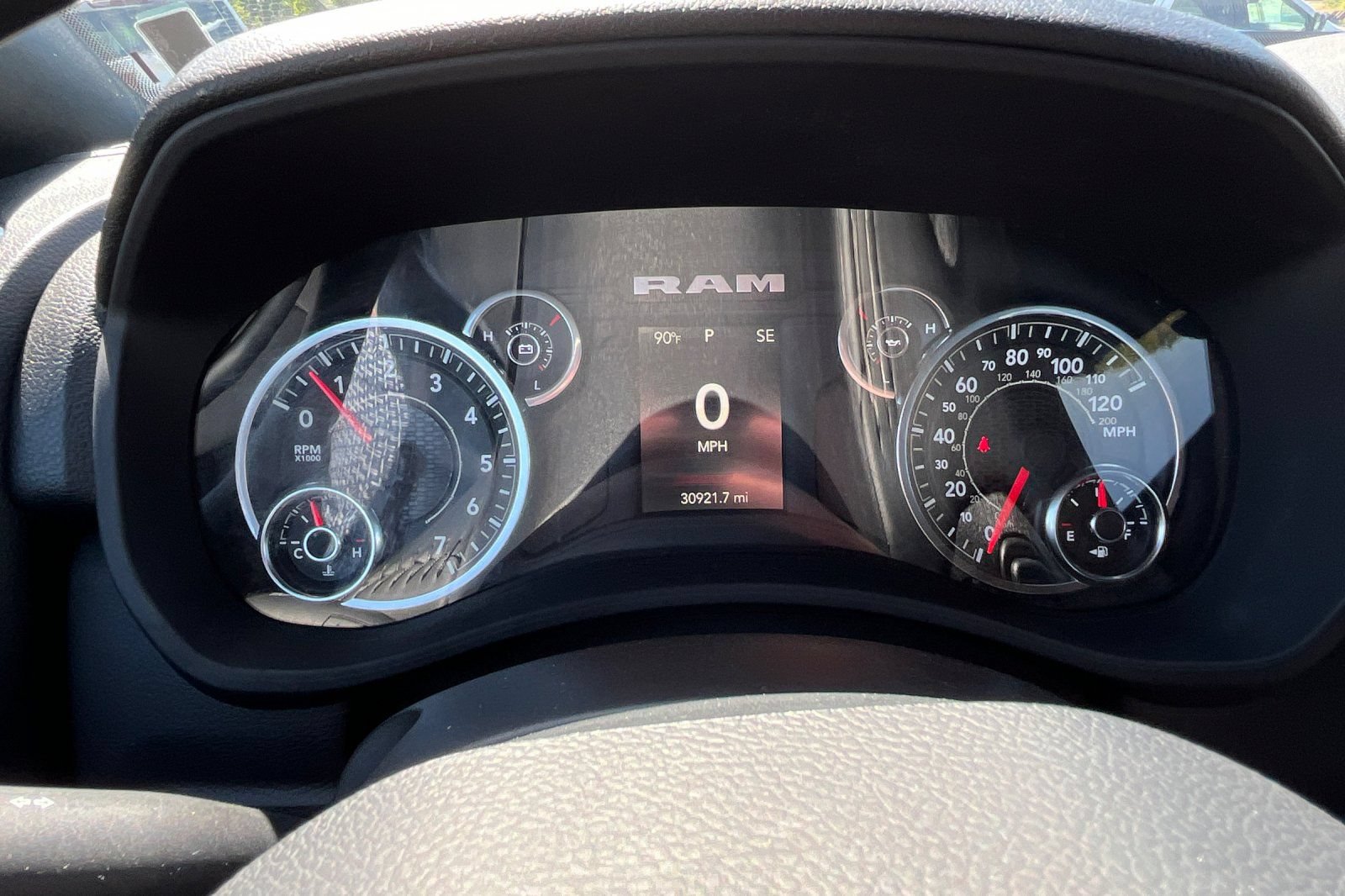 Used 2024 RAM 2500 Big Horn AWD/4WD image 37