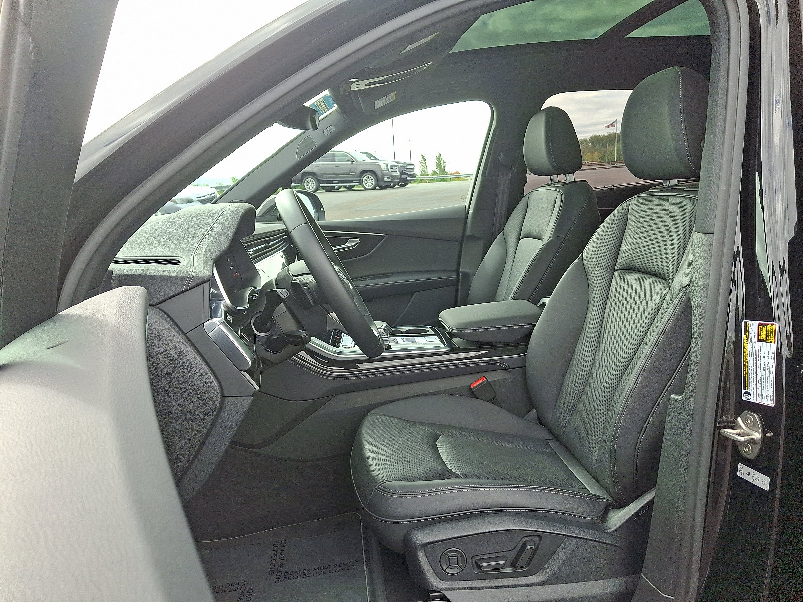 Used 2025 Audi Q7 3.0T Premium Plus image 14