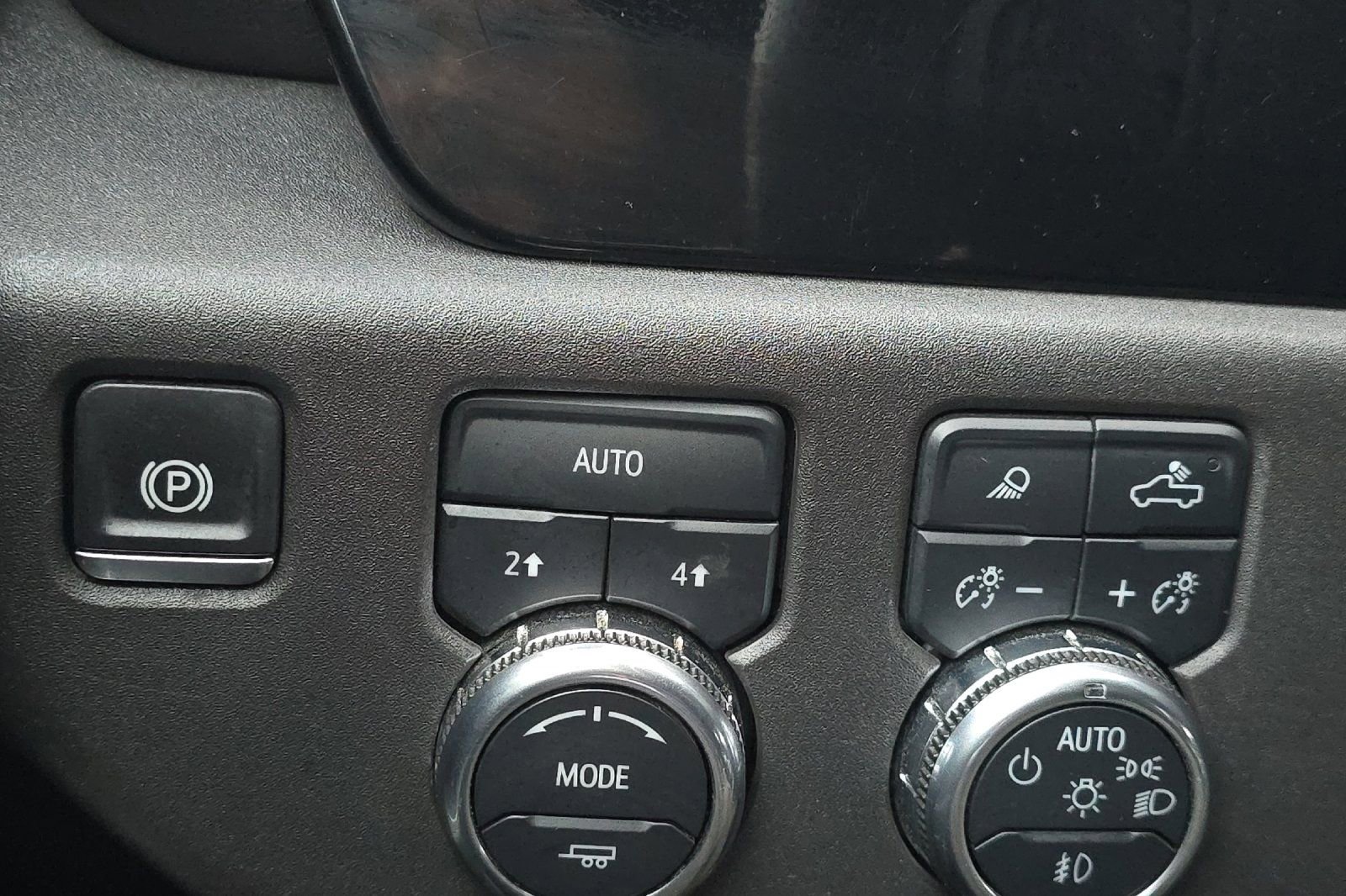 Used 2024 GMC Sierra 1500 SLT image 36