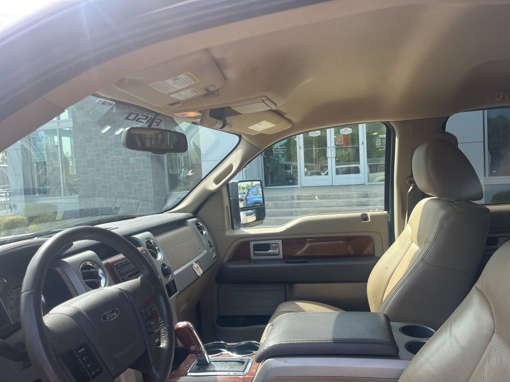 Used 2010 Ford F150 Lariat image 10