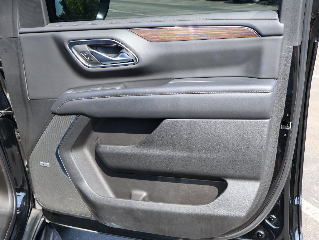 Used 2023 Chevrolet Tahoe High Country AWD/4WD image 44