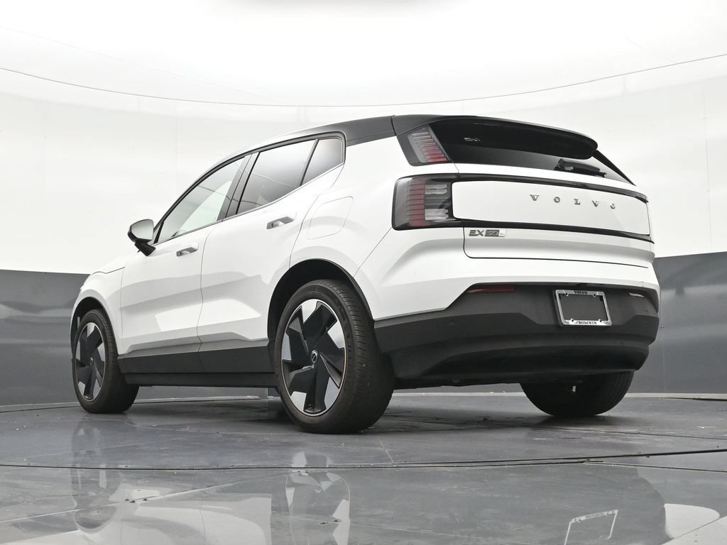 Certified 2025 Volvo EX30 Plus AWD/4WD image 25