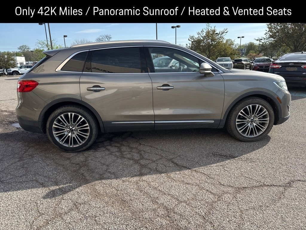 Used 2017 Lincoln MKX Reserve w/ Lincoln MKX Climate Package image 11