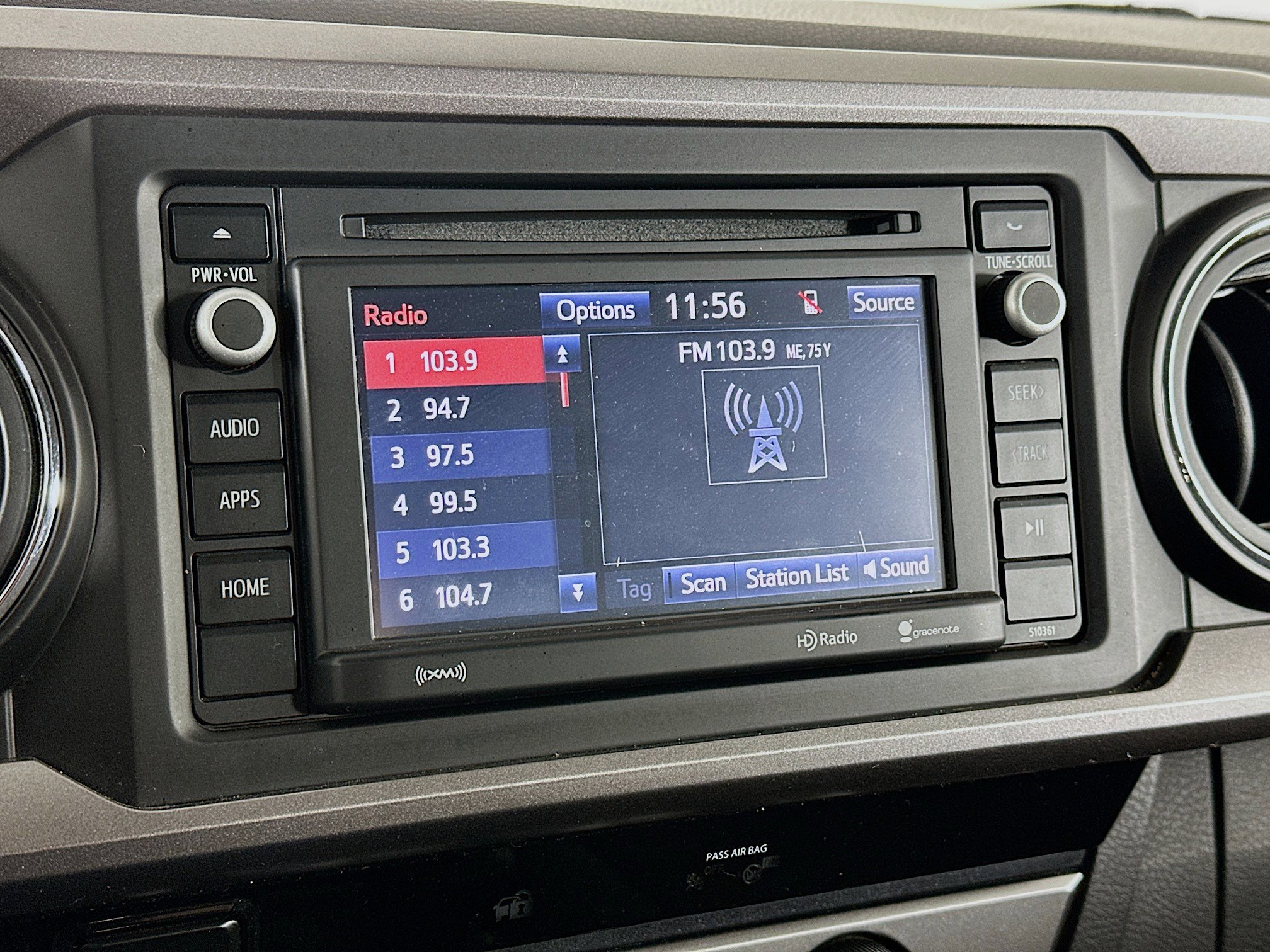Used 2018 Toyota Tacoma SR5 RWD image 21