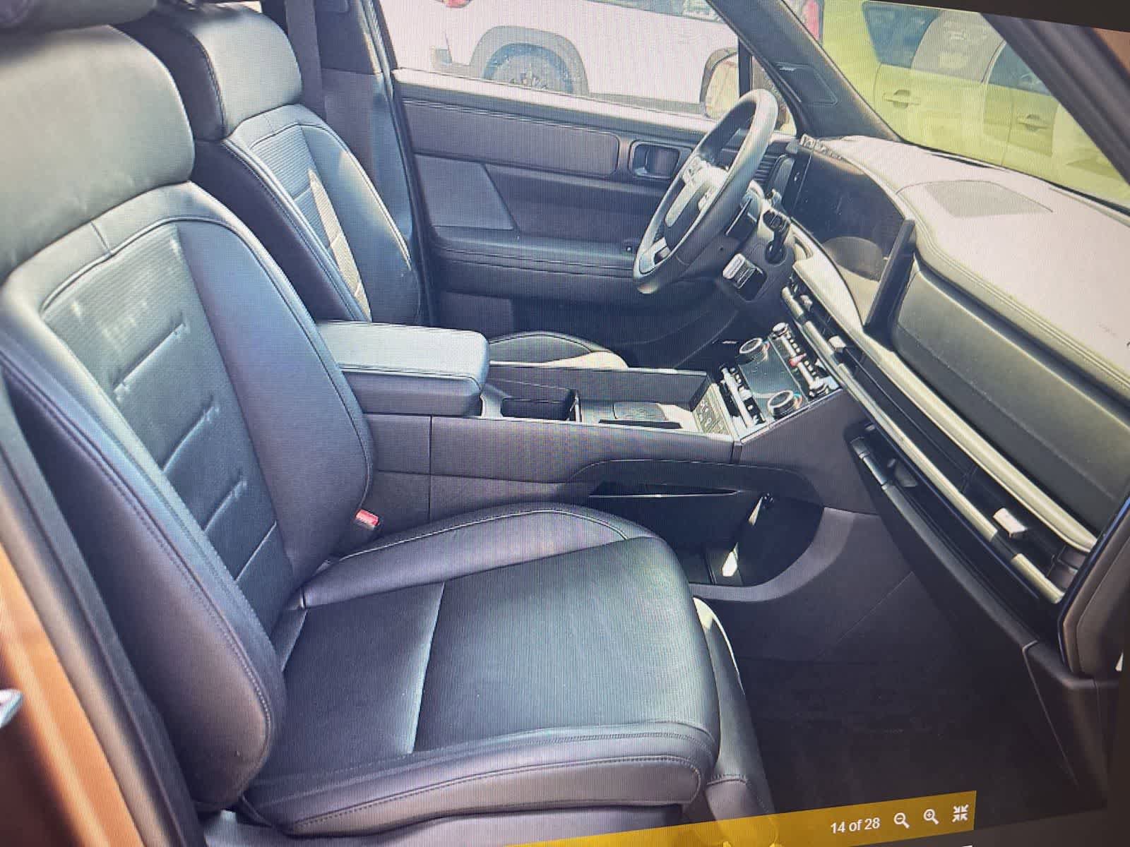 Used 2025 Hyundai Santa Fe Calligraphy AWD/4WD image 10