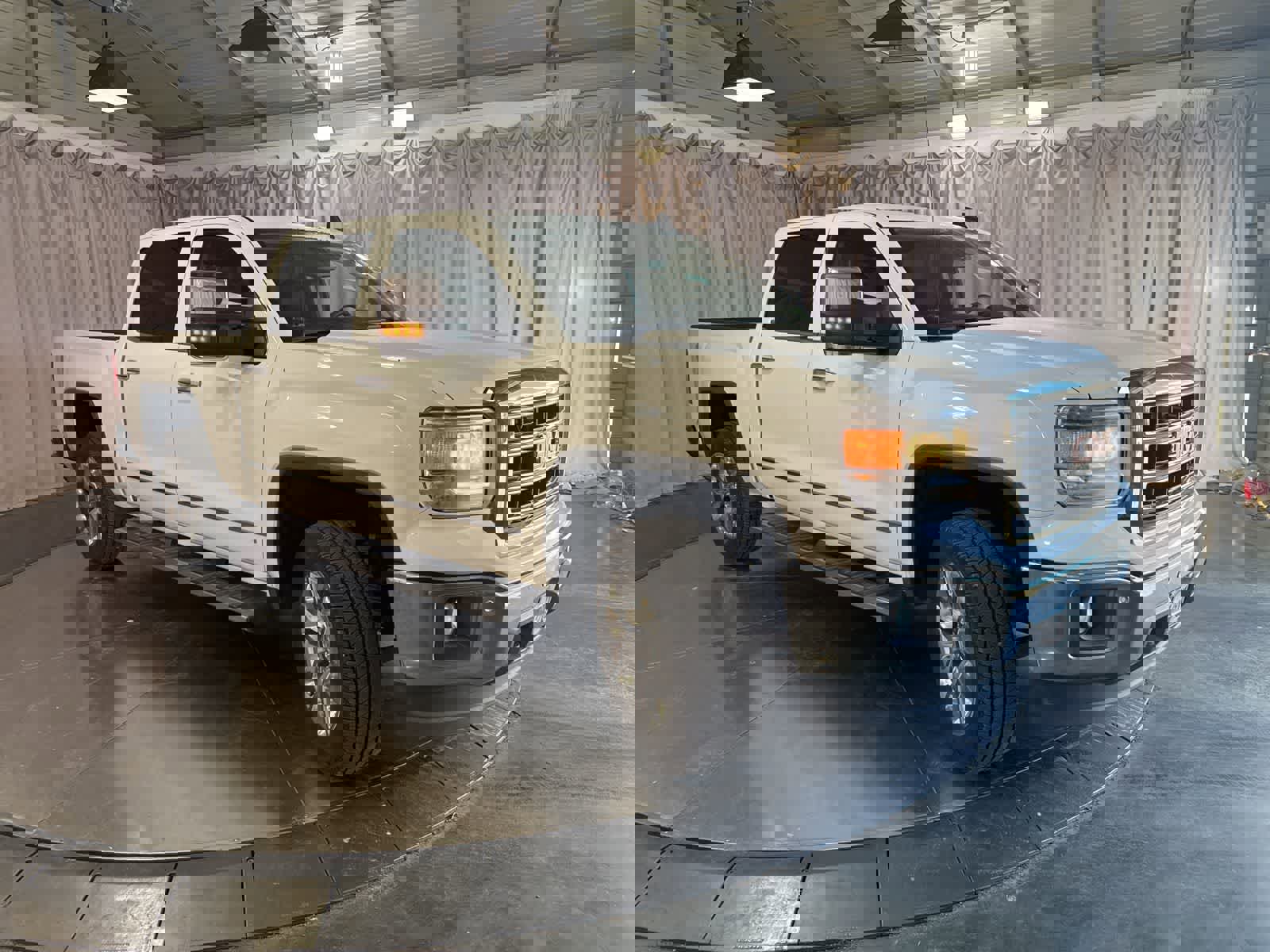 Used 2015 GMC Sierra 1500 SLT w/ SLT Crew Cab Value Package image 3