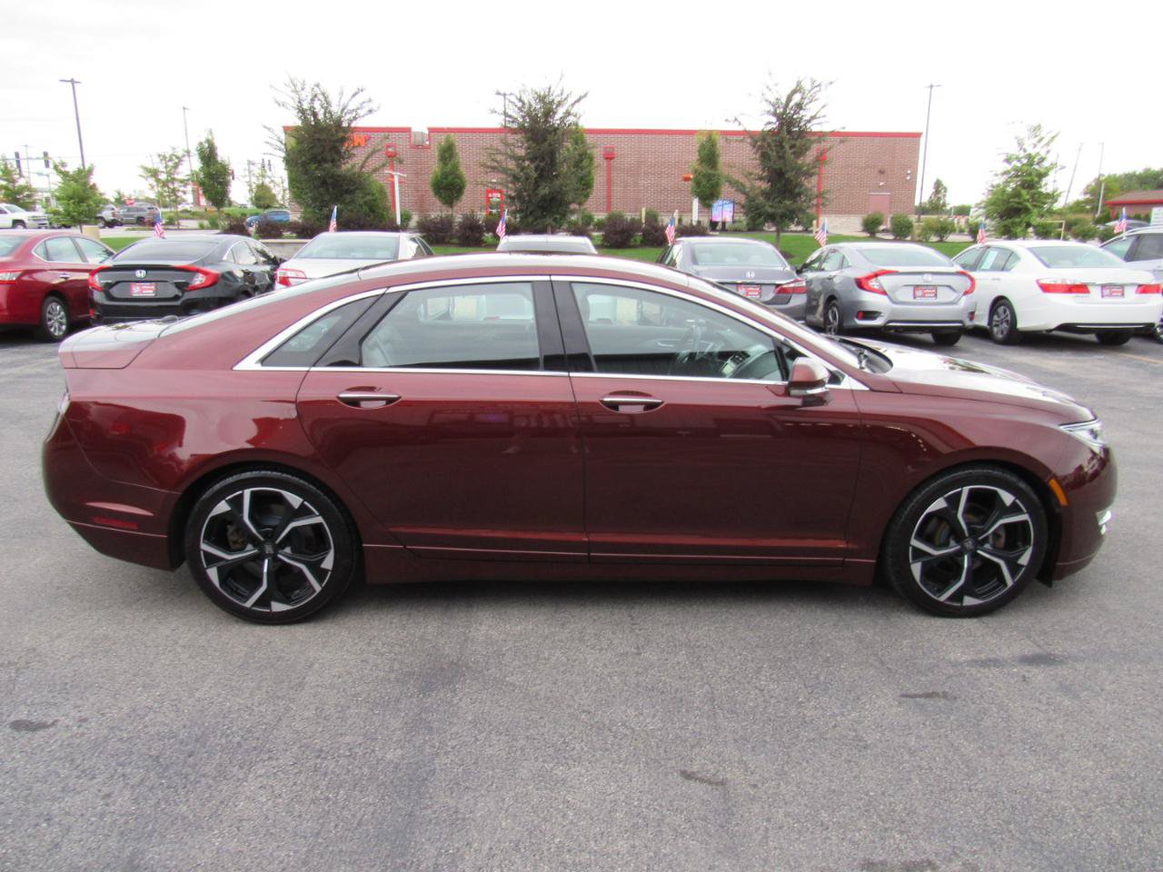 Used 2016 Lincoln MKZ AWD image 6