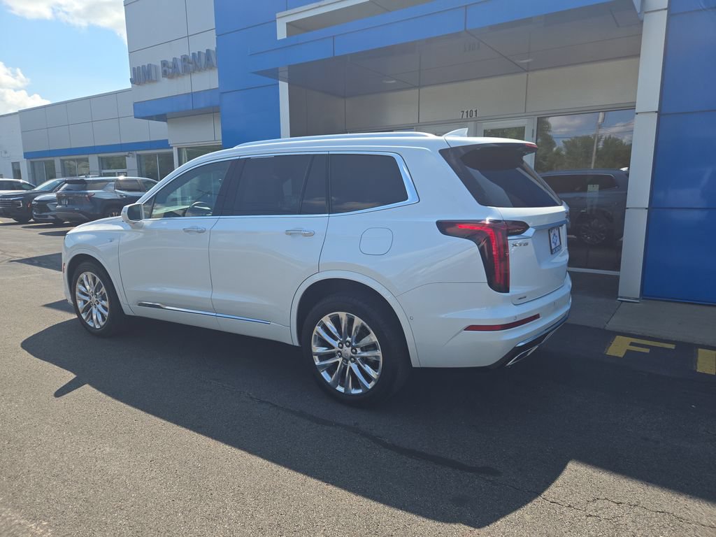 Certified 2020 Cadillac XT6 Premium Luxury AWD/4WD image 4