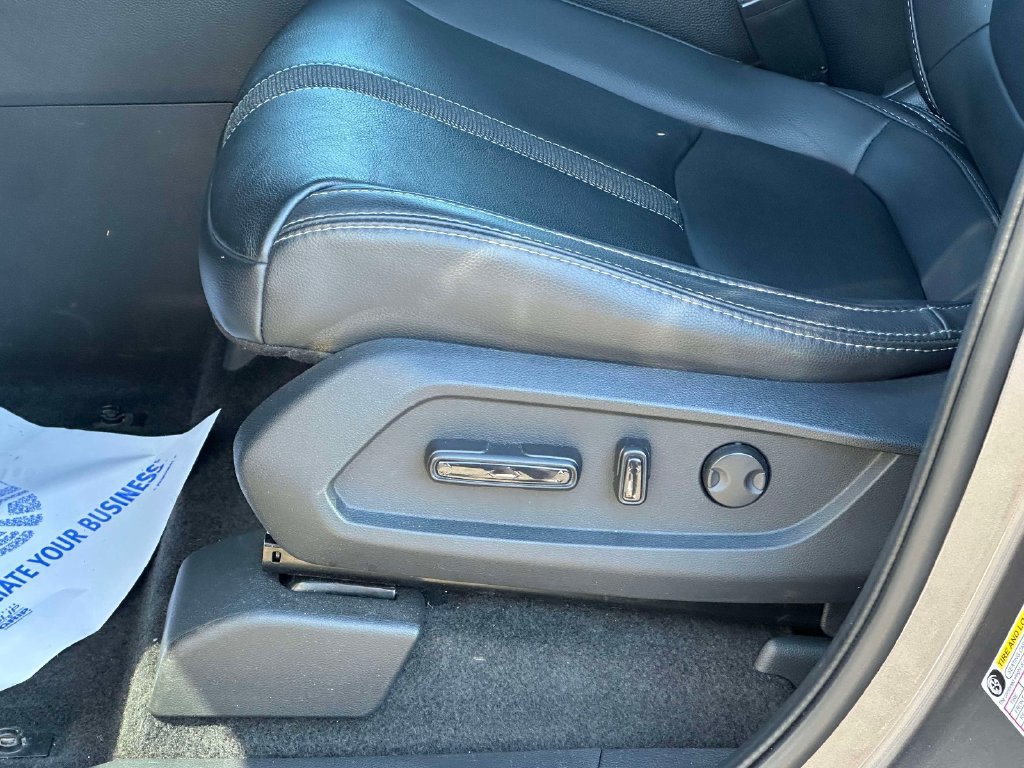 Certified 2024 Honda Pilot Touring image 13