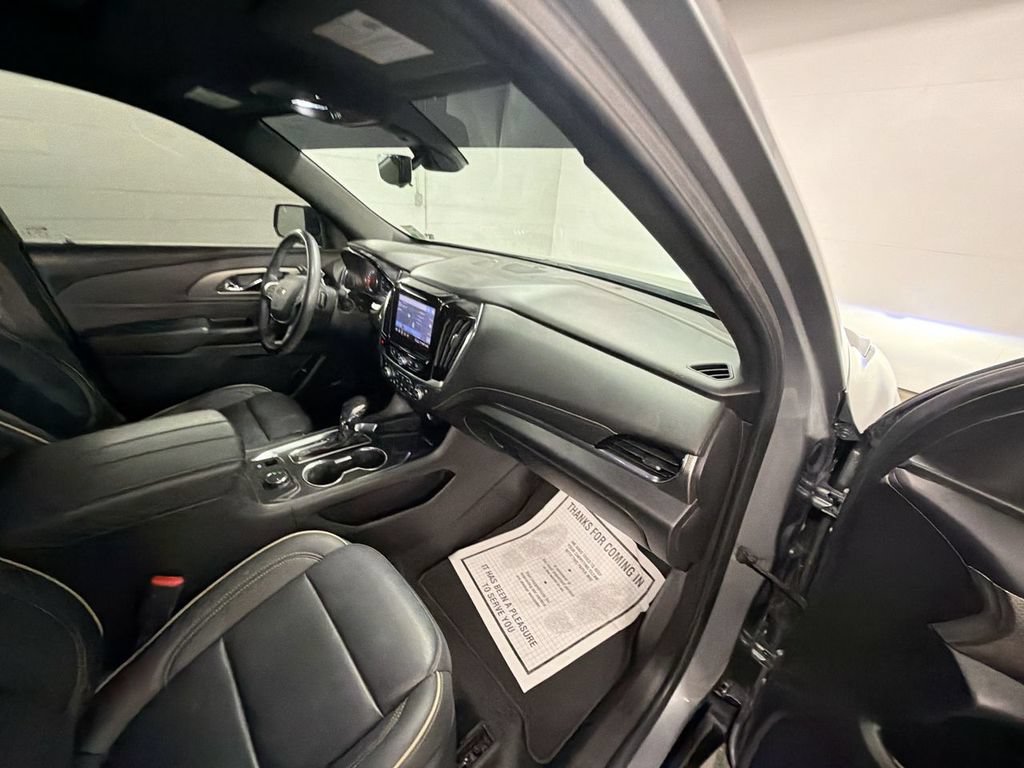 Used 2023 Chevrolet Traverse Premier w/ Redline Edition FWD image 30