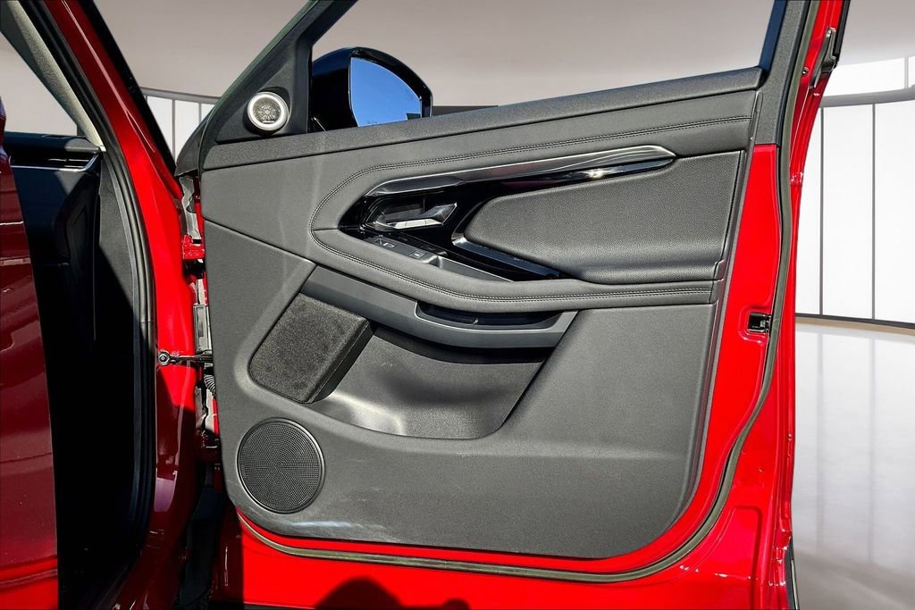 Used 2023 Land Rover Range Rover Evoque SE image 26