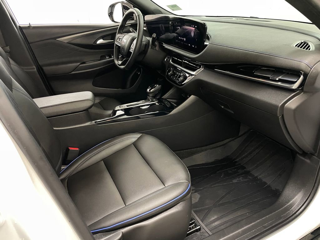 Certified 2024 Buick Envista Sport Touring w/ Convenience I Package FWD image 36