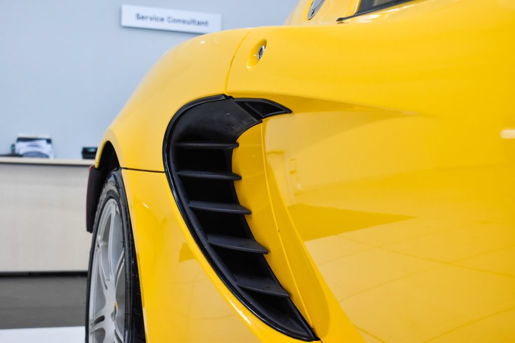 Used 2005 Lotus Elise RWD image 17