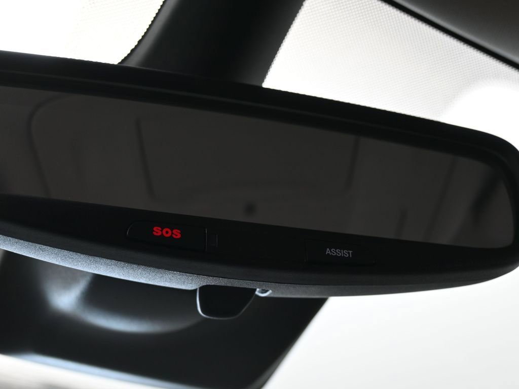 Used 2024 Chrysler Pacifica Select image 22