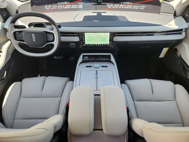 New 2026 Lincoln Navigator Premiere AWD/4WD image 11
