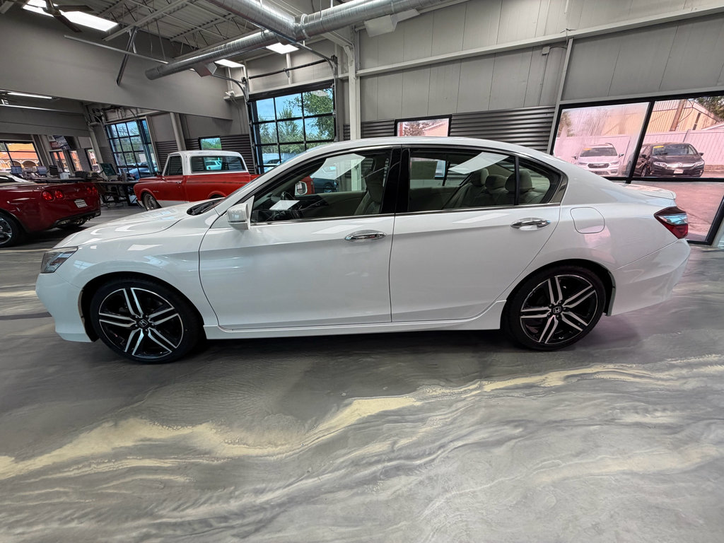 Used 2016 Honda Accord Touring image 41