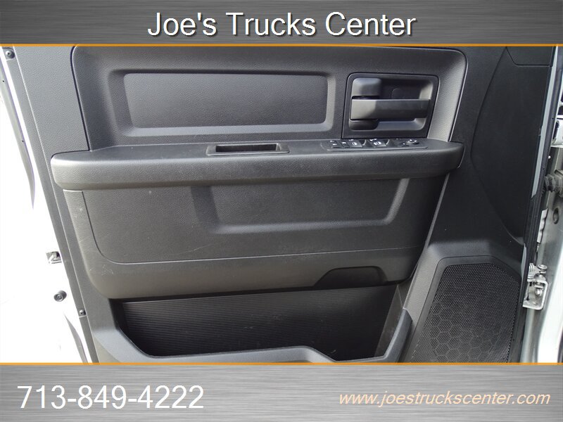 Used 2018 RAM 3500 Tradesman w/ Chrome Appearance Group AWD/4WD image 19