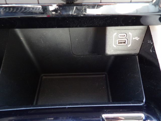 Used 2022 Jeep Compass Limited image 27