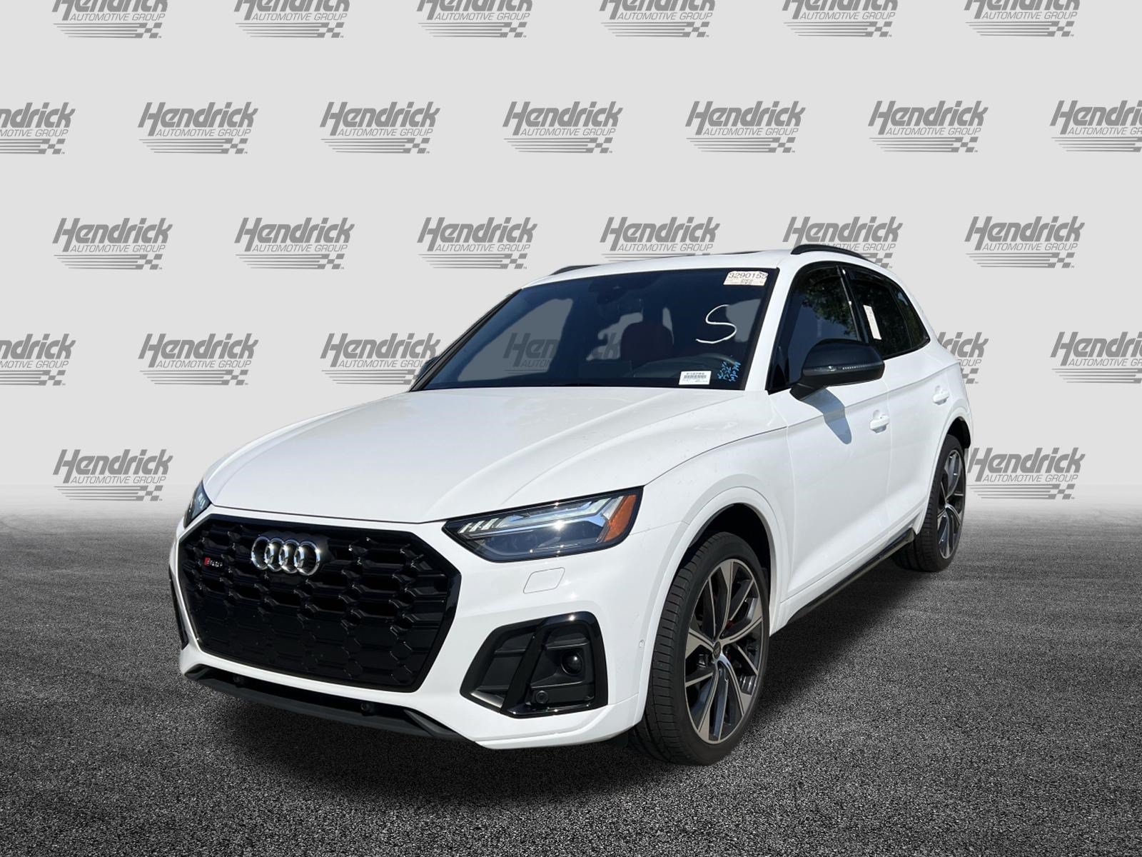 Used 2024 Audi SQ5 Prestige AWD/4WD image 6