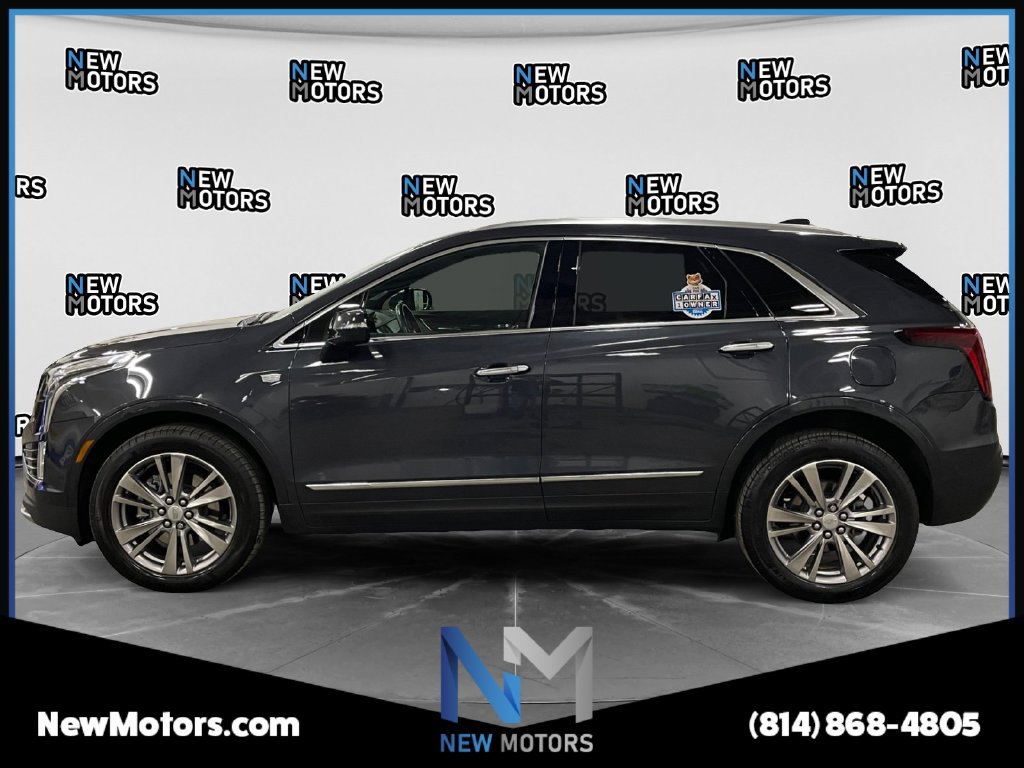 Used 2023 Cadillac XT5 Premium Luxury w/ Technology Package AWD/4WD image 2